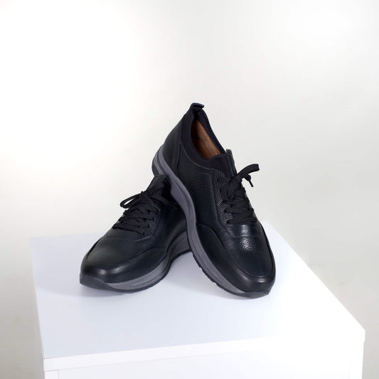 Спортно-елегантни обувки от естествена кожа