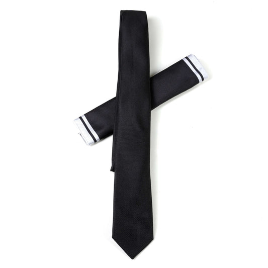Класическа черна мъжка вратовръзка с фина текстура