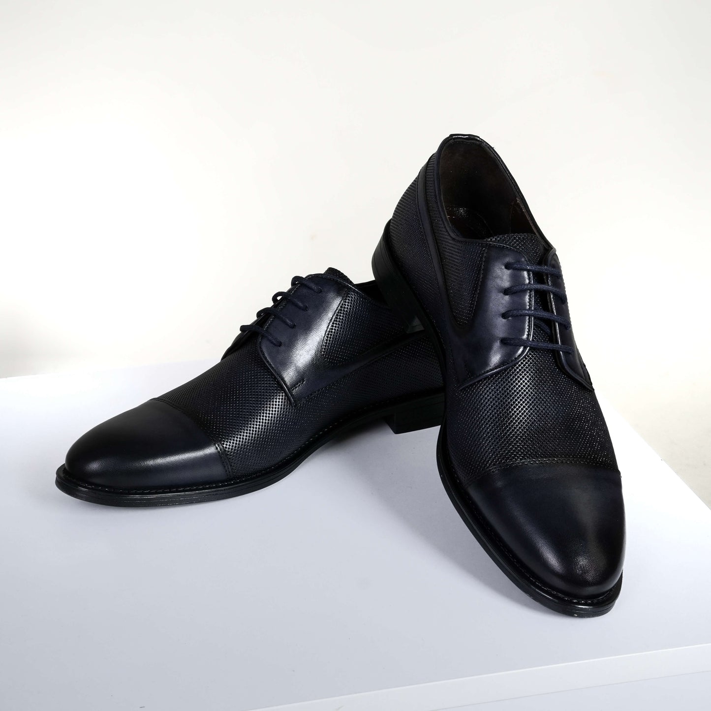 Сини официални мъжки обувки от естествена кожа